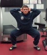 prisoner squat